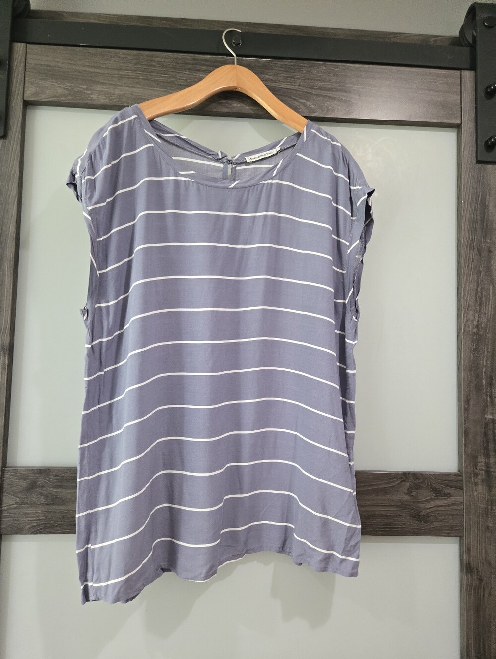 Abercrombie & Fitch Slate Blue Gray White Stripes Button Down Back Shirt Size L